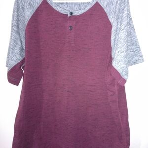 American Eagle Outfitters Maroon T-Shirt